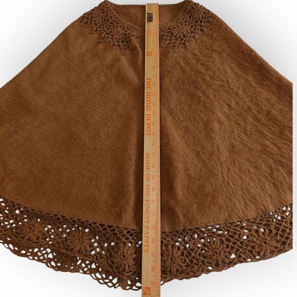 PERU 100% ALPACA CAPCHATEX caramel lace button front poncho L - Picture 2 of 7
